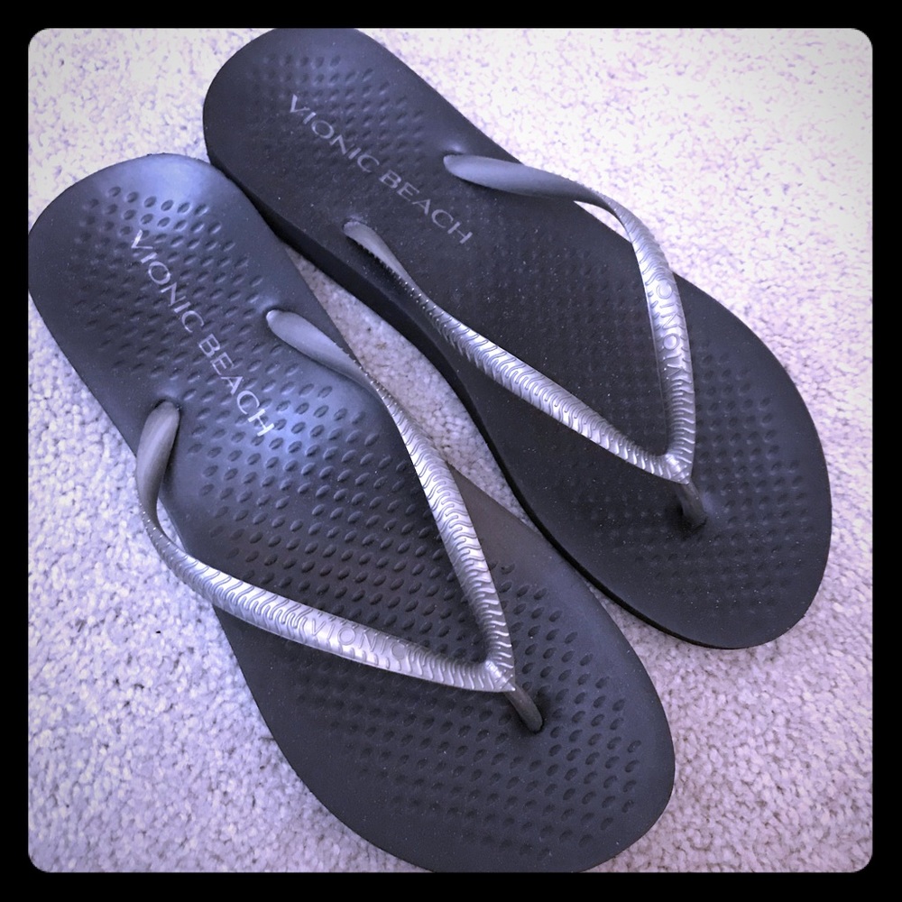 Vionic Beach Noosa Flip Flop Women’s 9.